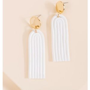 White small earrings.
